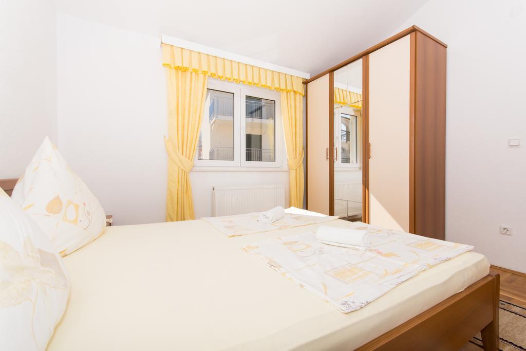 Snjezana Apartment *